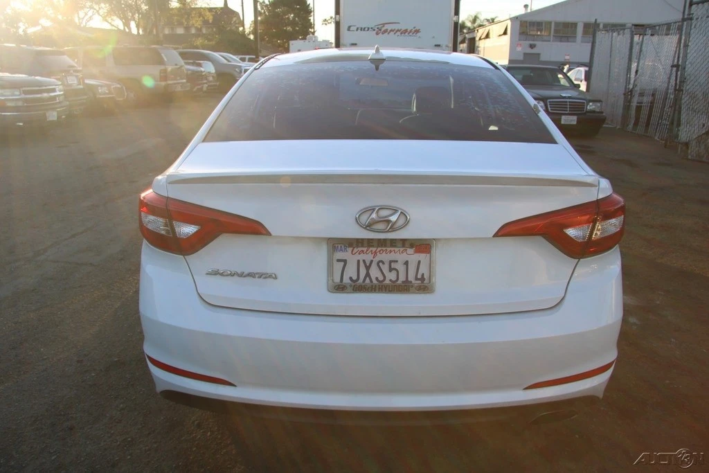 2015 Hyundai Sonata - Image 5 of 21