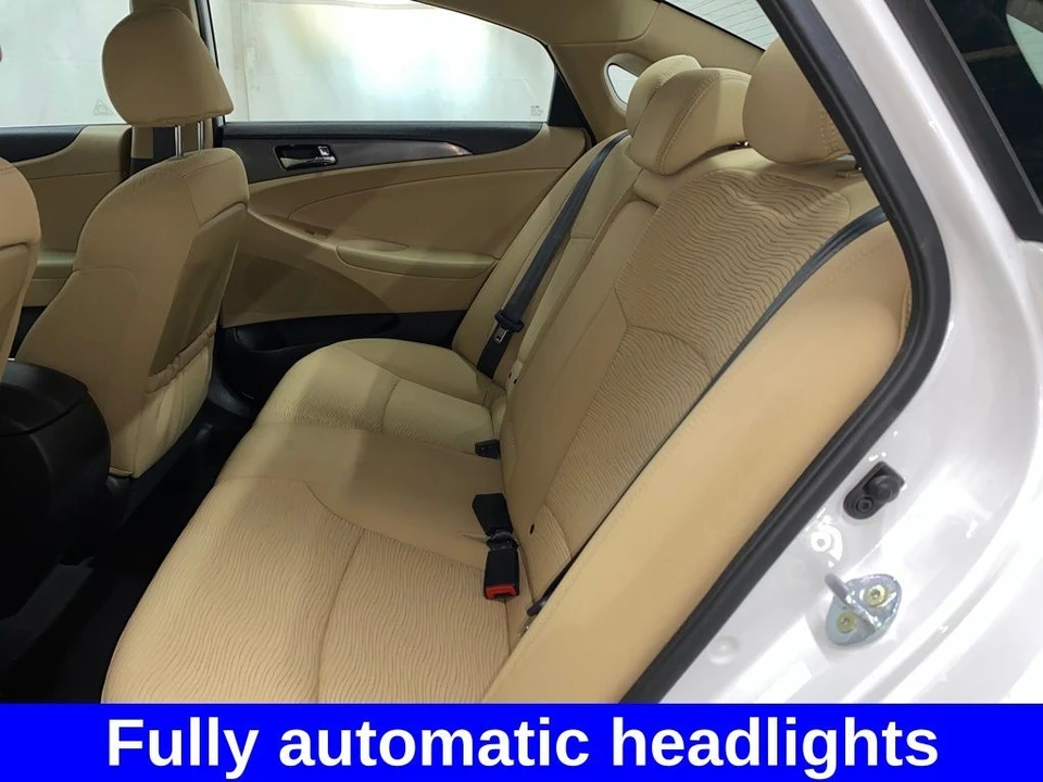 2015 Hyundai Sonata - Image 8 of 12