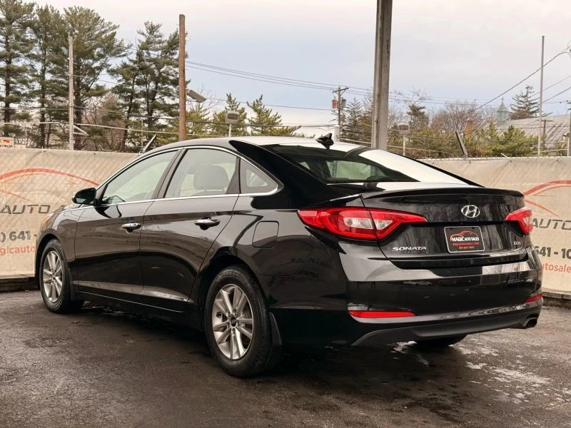 2015 Hyundai Sonata - Image 11 of 12