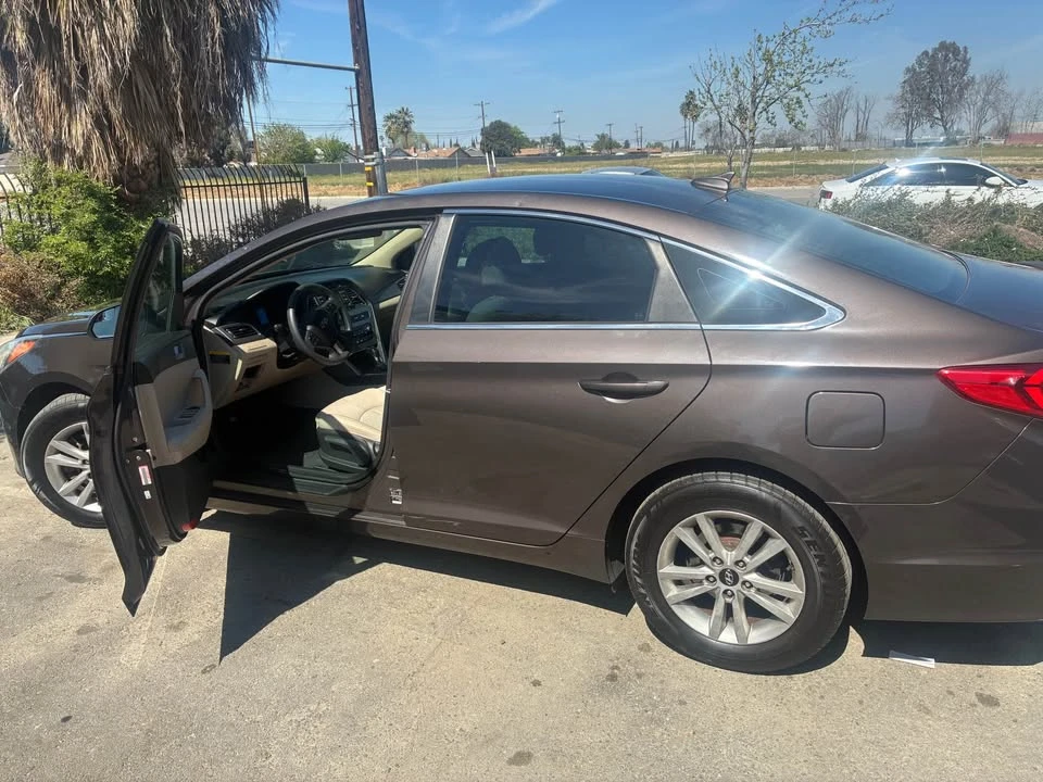 2015 Hyundai Sonata - Image 9 of 9