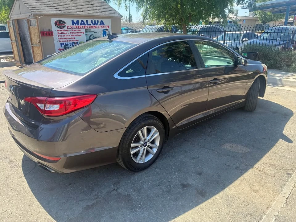 2015 Hyundai Sonata - Image 8 of 9