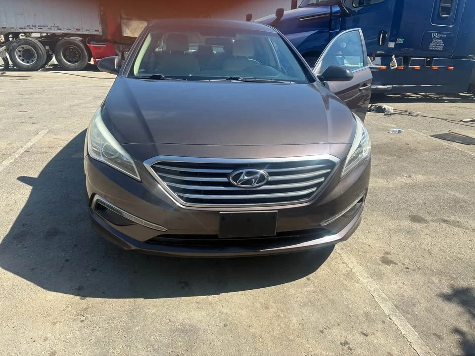 2015 Hyundai Sonata - Image 3 of 9