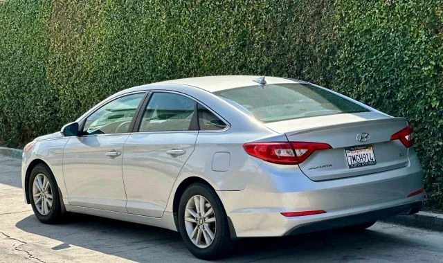 2015 Hyundai Sonata - Image 10 of 21