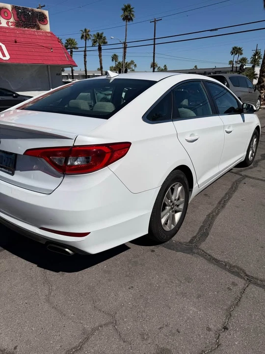 2015 Hyundai Sonata - Image 3 of 8