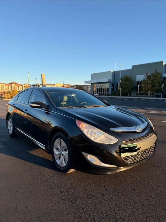 2015 Hyundai Sonata - Image 4 of 19