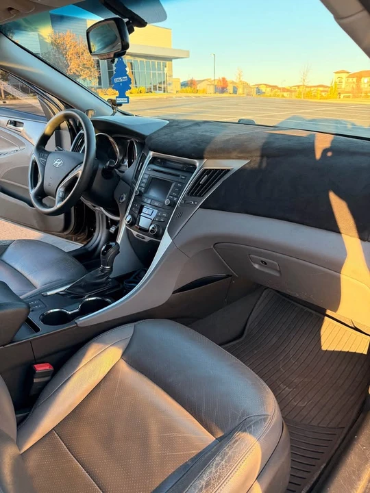 2015 Hyundai Sonata - Image 10 of 19