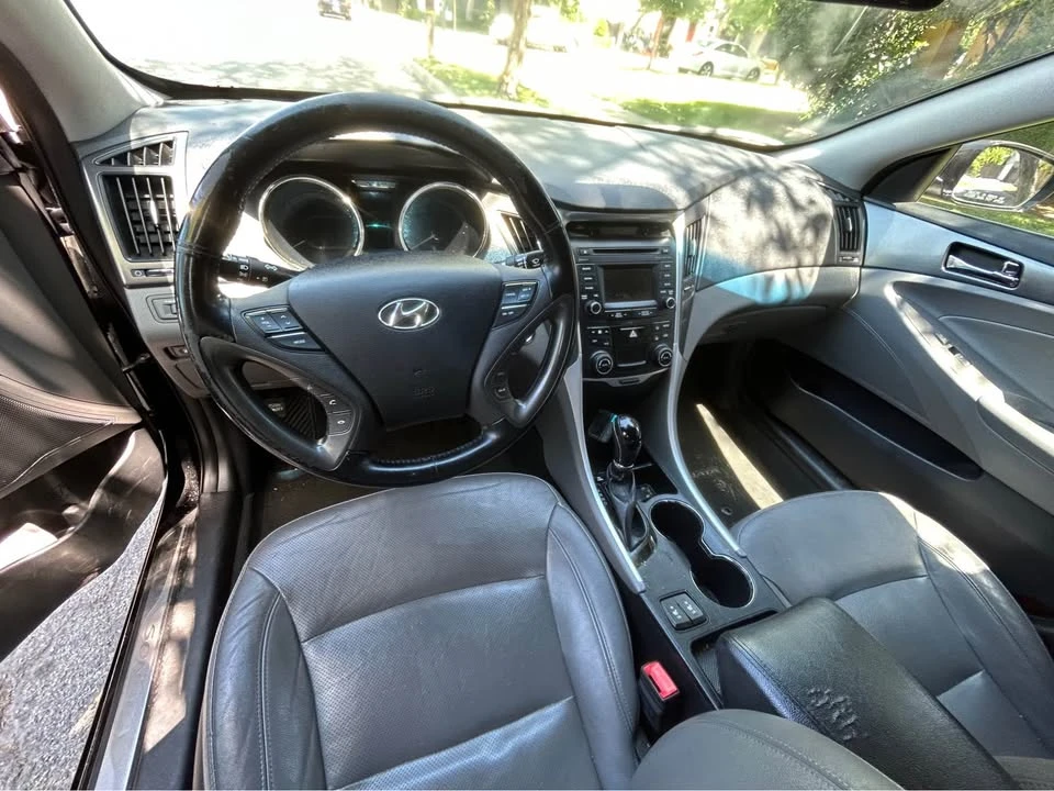 2015 Hyundai Sonata - Image 8 of 9