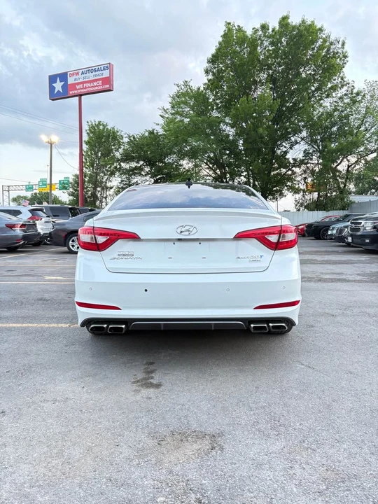2015 Hyundai Sonata - Image 4 of 19