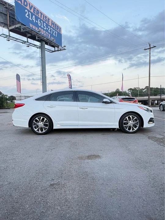 2015 Hyundai Sonata - Image 11 of 19