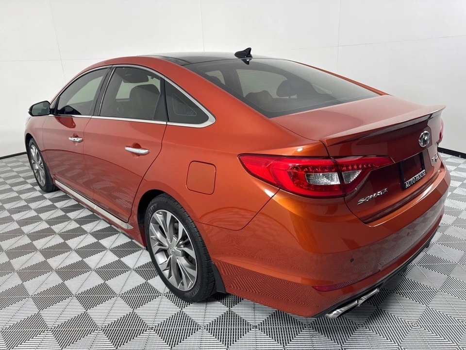 2015 Hyundai Sonata - Image 8 of 12