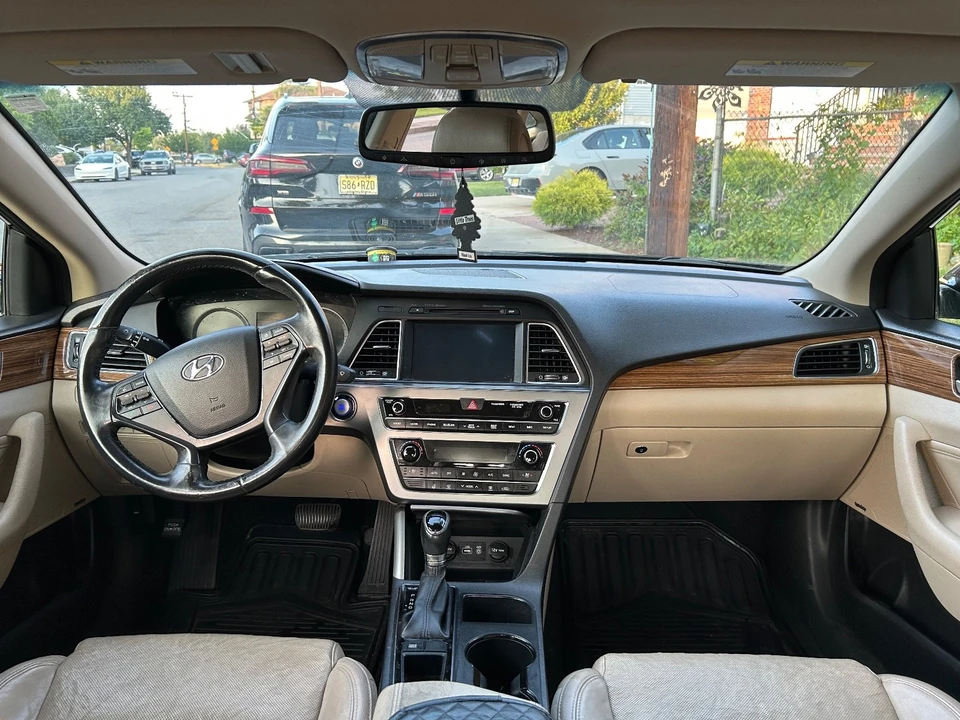 2015 Hyundai Sonata - Image 10 of 13