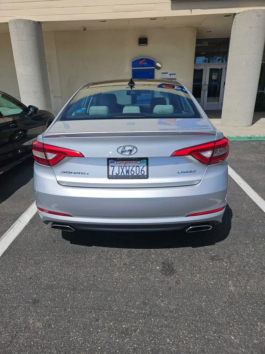 2015 Hyundai Sonata - Image 3 of 10