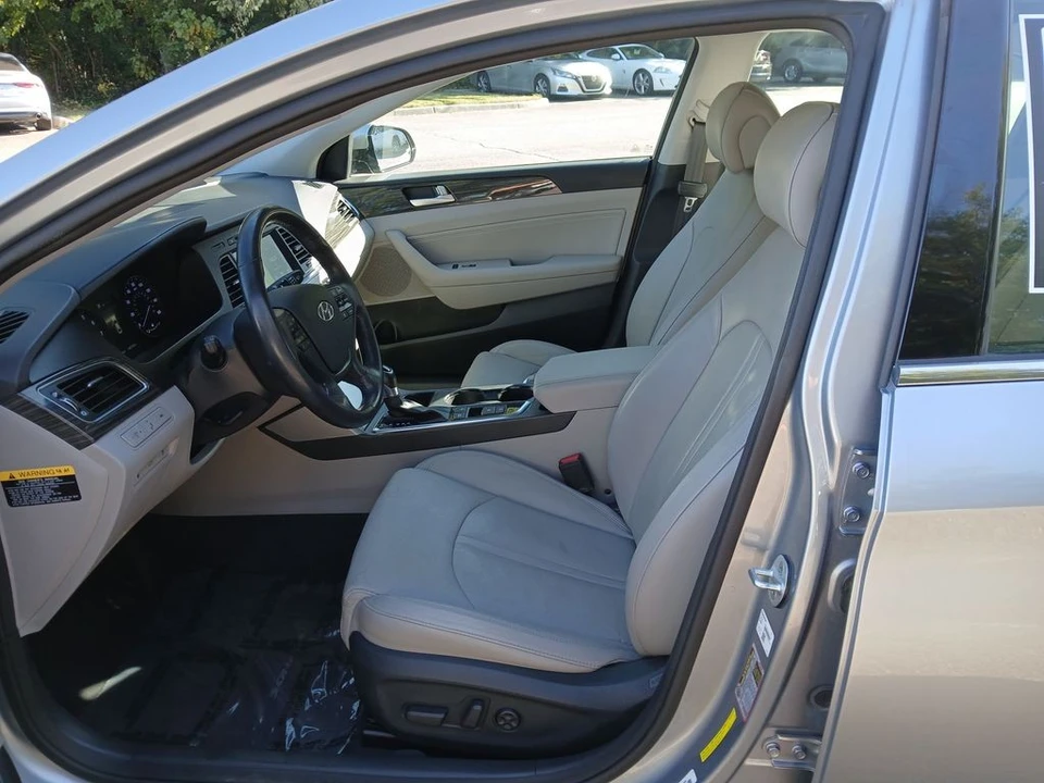 2015 Hyundai Sonata - Image 10 of 12
