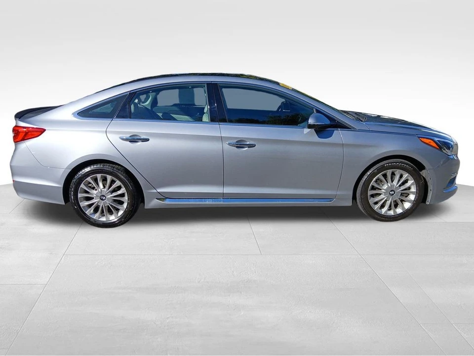 2015 Hyundai Sonata - Image 7 of 12