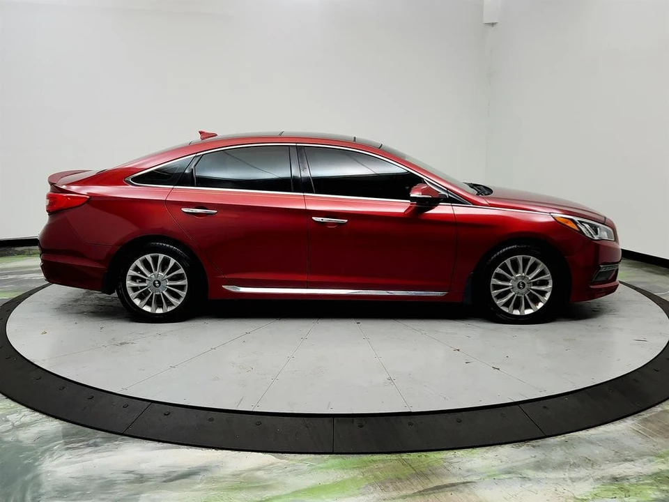 2015 Hyundai Sonata - Image 4 of 12