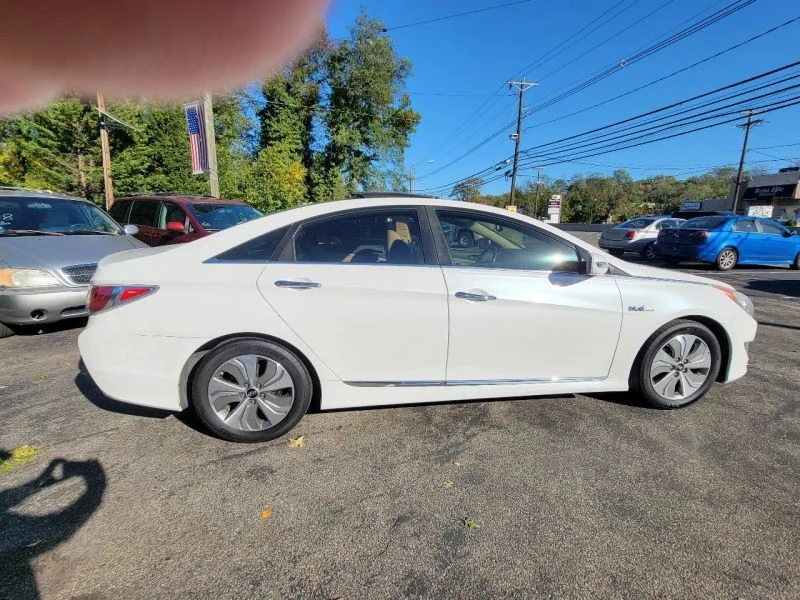 2015 Hyundai Sonata - Image 6 of 12