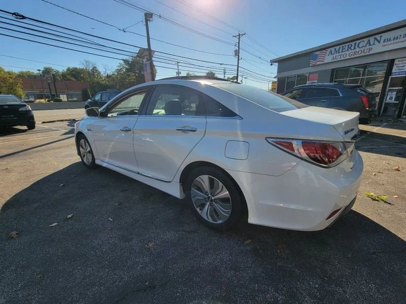 2015 Hyundai Sonata - Image 3 of 12