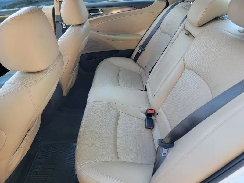 2015 Hyundai Sonata - Image 11 of 12