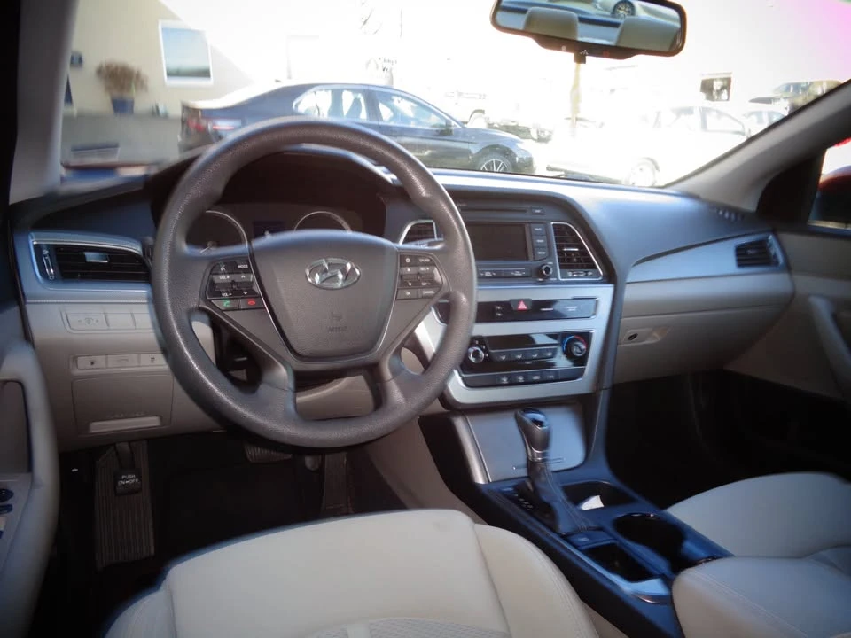 2015 Hyundai Sonata - Image 8 of 9