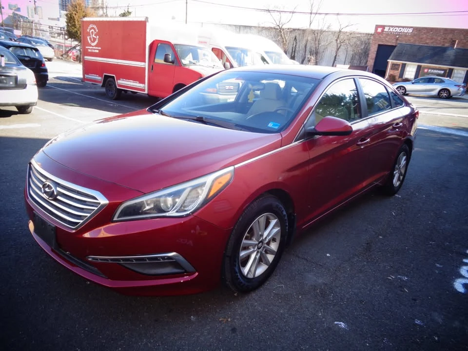 2015 Hyundai Sonata - Image 2 of 9