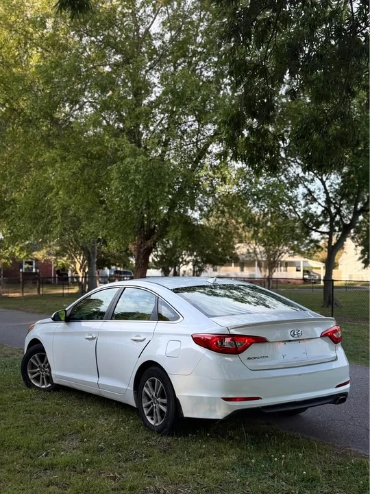 2015 Hyundai Sonata - Image 5 of 16