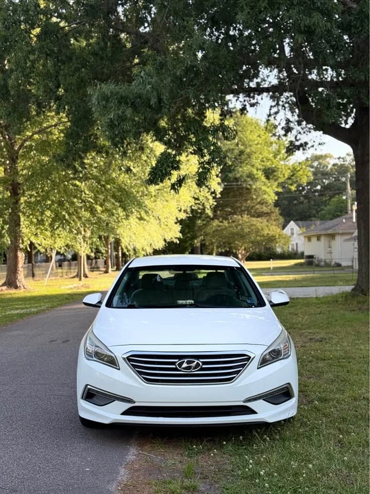 2015 Hyundai Sonata - Image 4 of 16