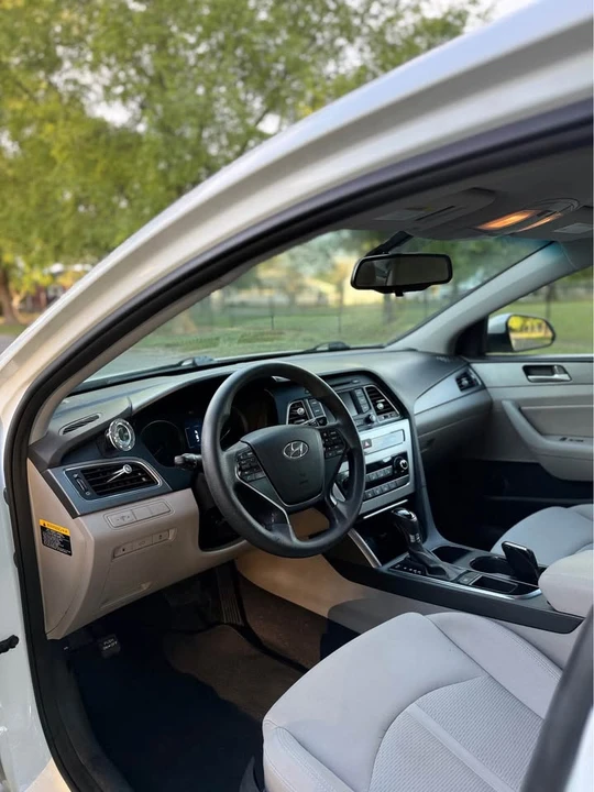 2015 Hyundai Sonata - Image 12 of 16