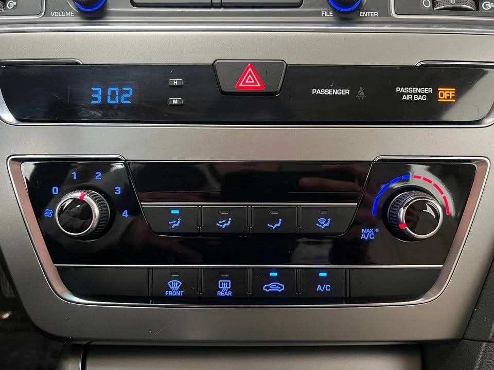 2015 Hyundai Sonata - Image 19 of 20