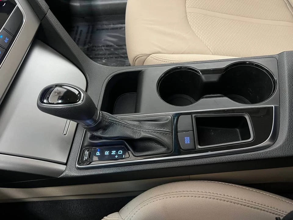 2015 Hyundai Sonata - Image 17 of 20