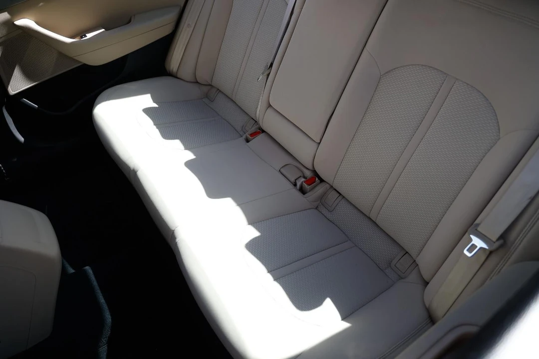 2015 Hyundai Sonata - Image 10 of 12