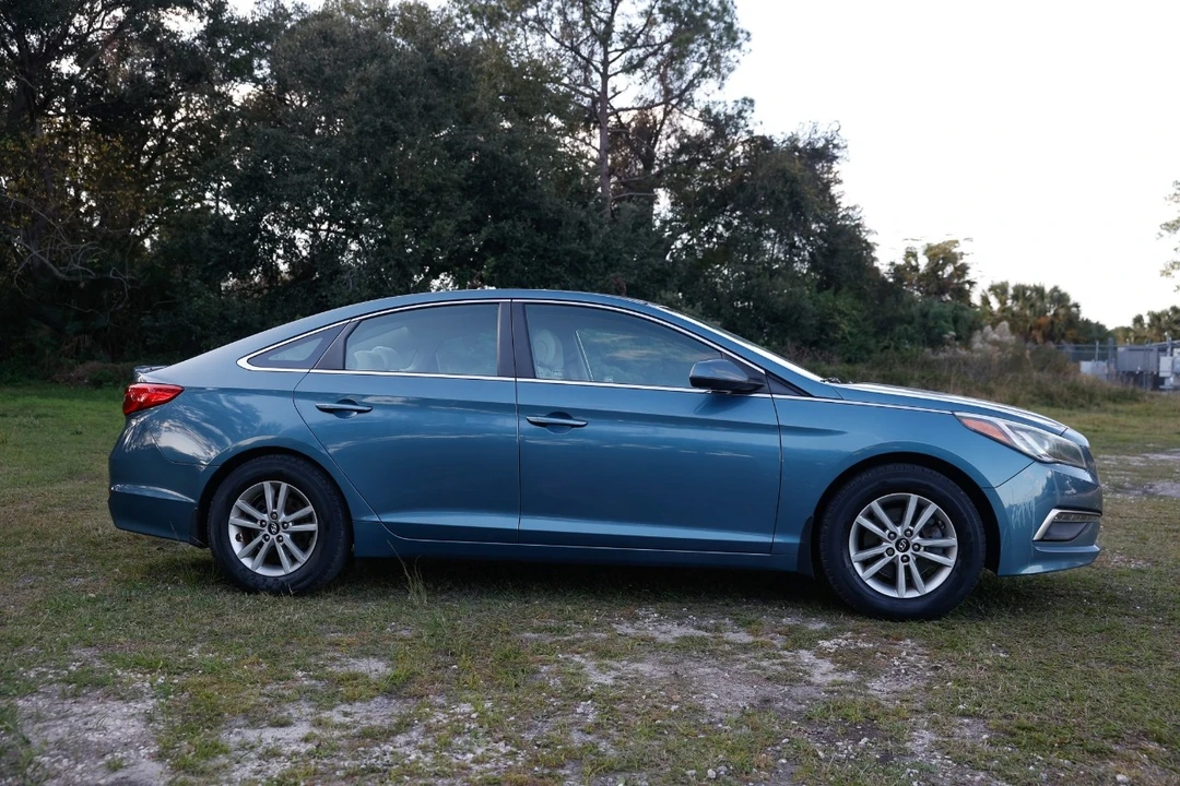2015 Hyundai Sonata - Image 13 of 21