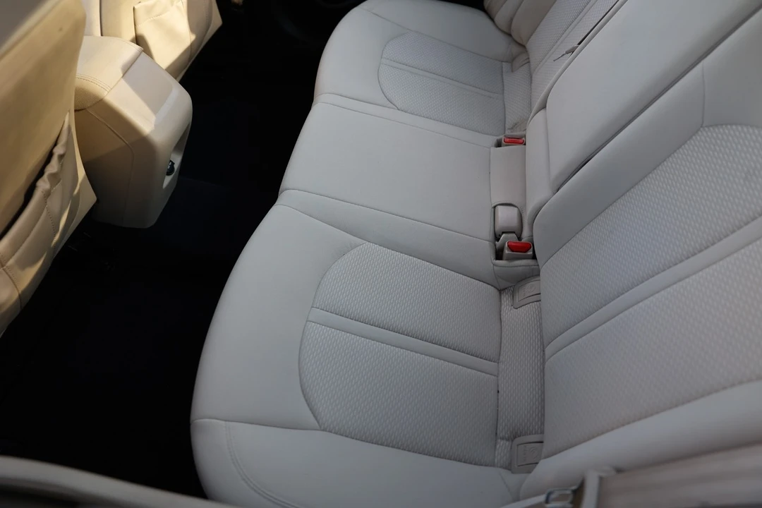 2015 Hyundai Sonata - Image 10 of 12