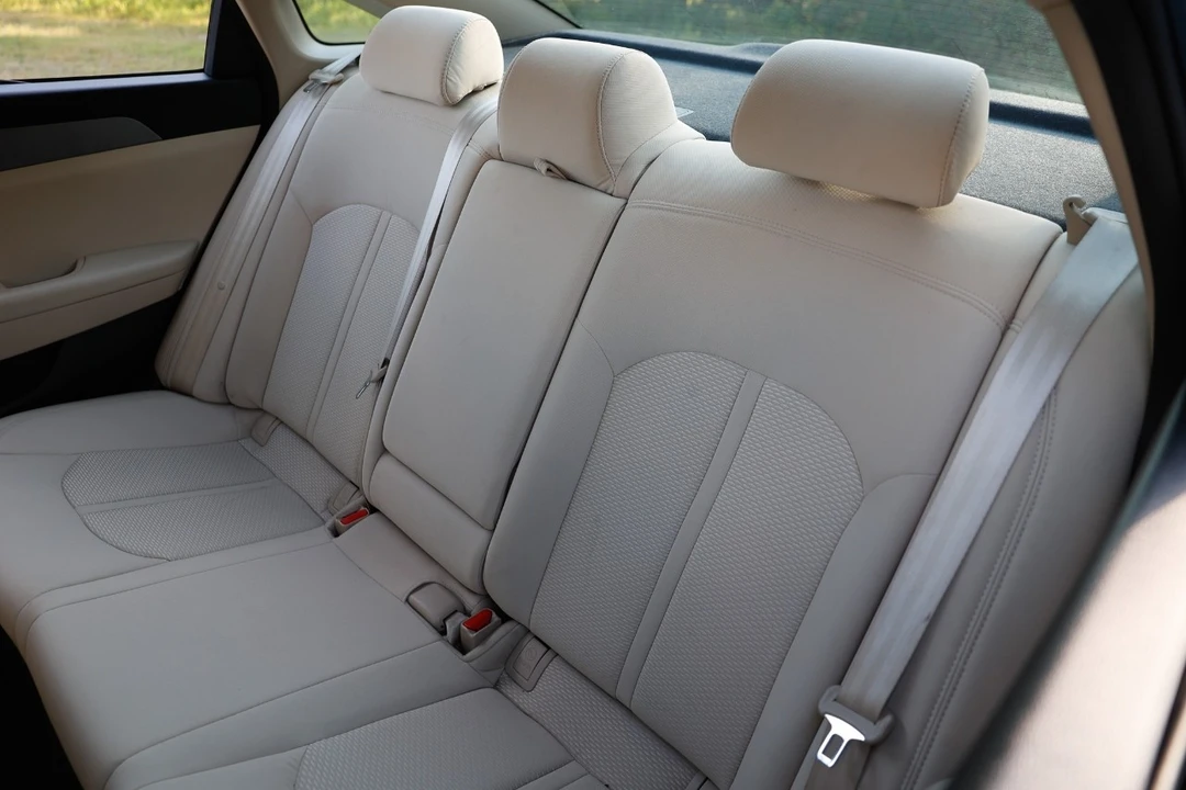 2015 Hyundai Sonata - Image 8 of 12