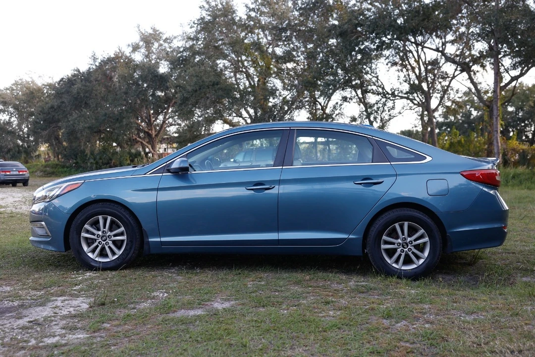 2015 Hyundai Sonata - Image 3 of 12
