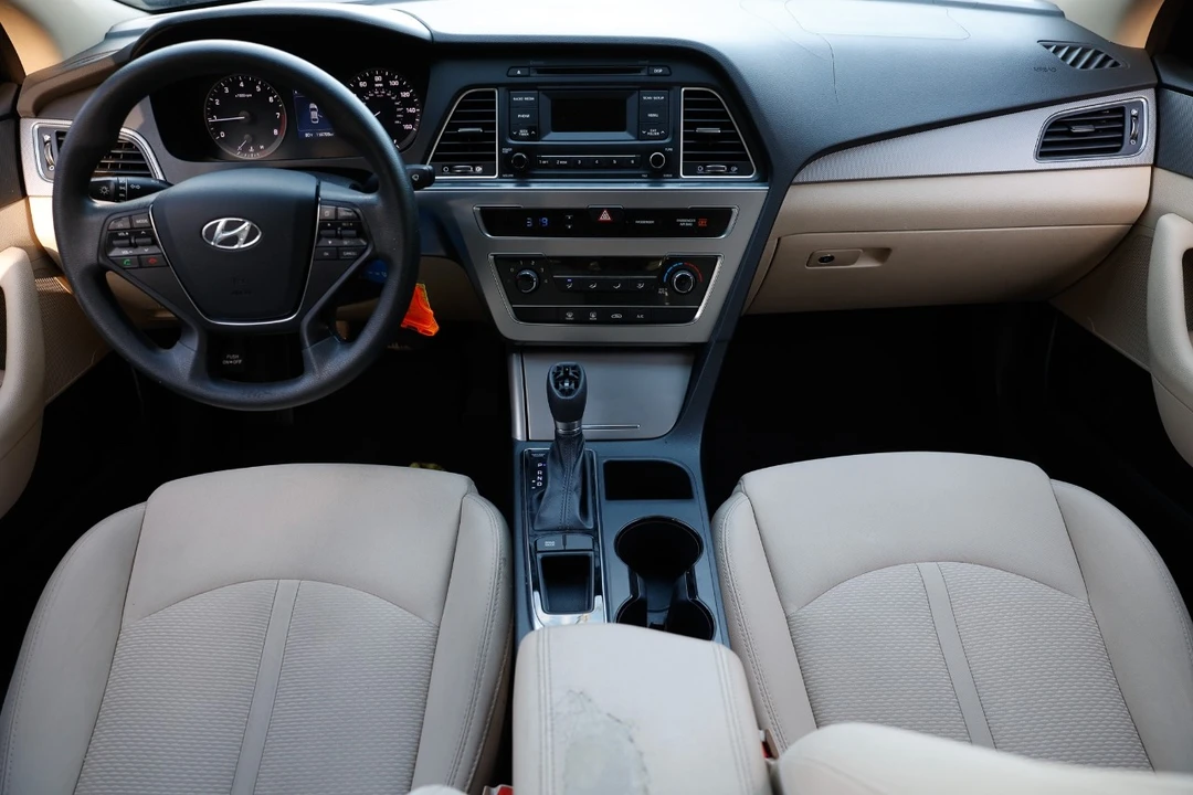 2015 Hyundai Sonata - Image 2 of 12