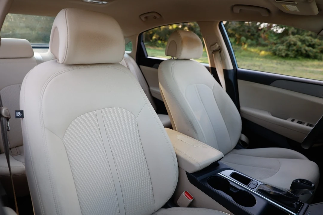 2015 Hyundai Sonata - Image 16 of 21