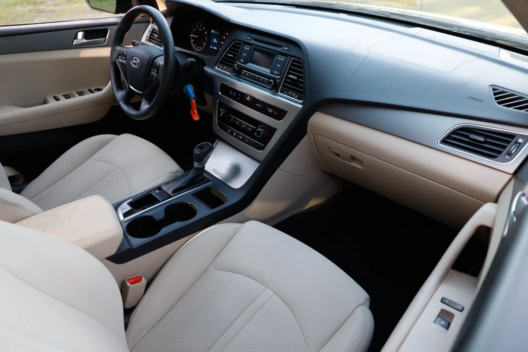 2015 Hyundai Sonata - Image 18 of 21