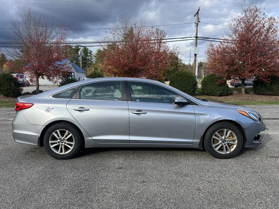 2015 Hyundai Sonata - Image 2 of 12