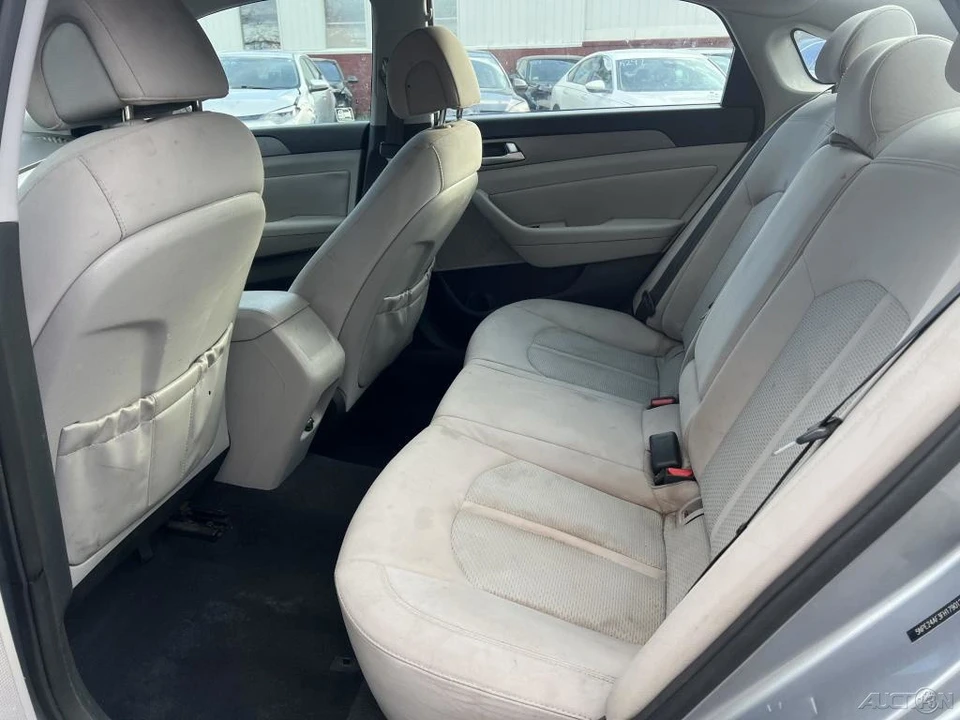 2015 Hyundai Sonata - Image 9 of 12
