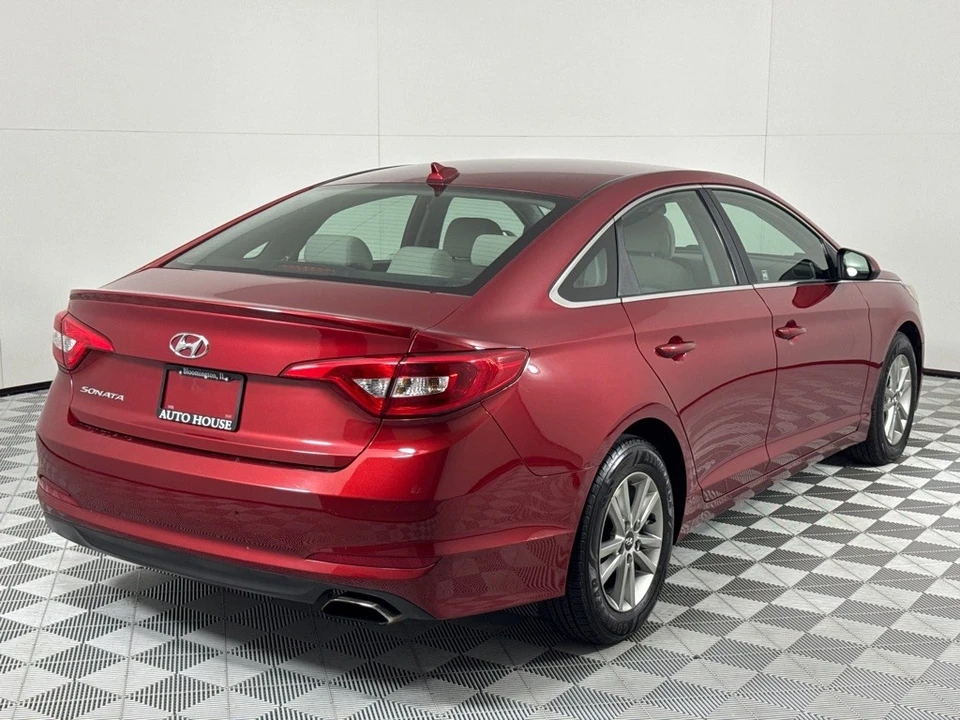 2015 Hyundai Sonata - Image 5 of 12