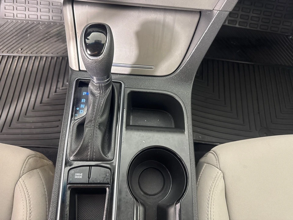 2015 Hyundai Sonata - Image 17 of 21