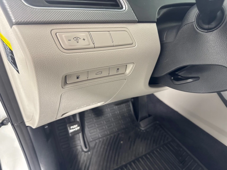 2015 Hyundai Sonata - Image 13 of 21