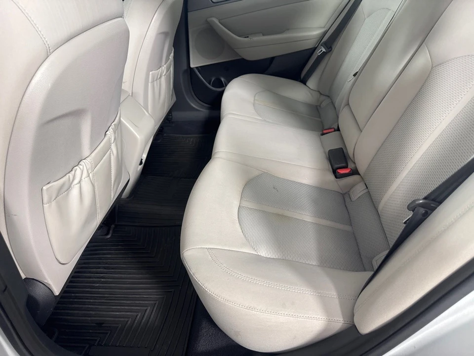 2015 Hyundai Sonata - Image 18 of 21