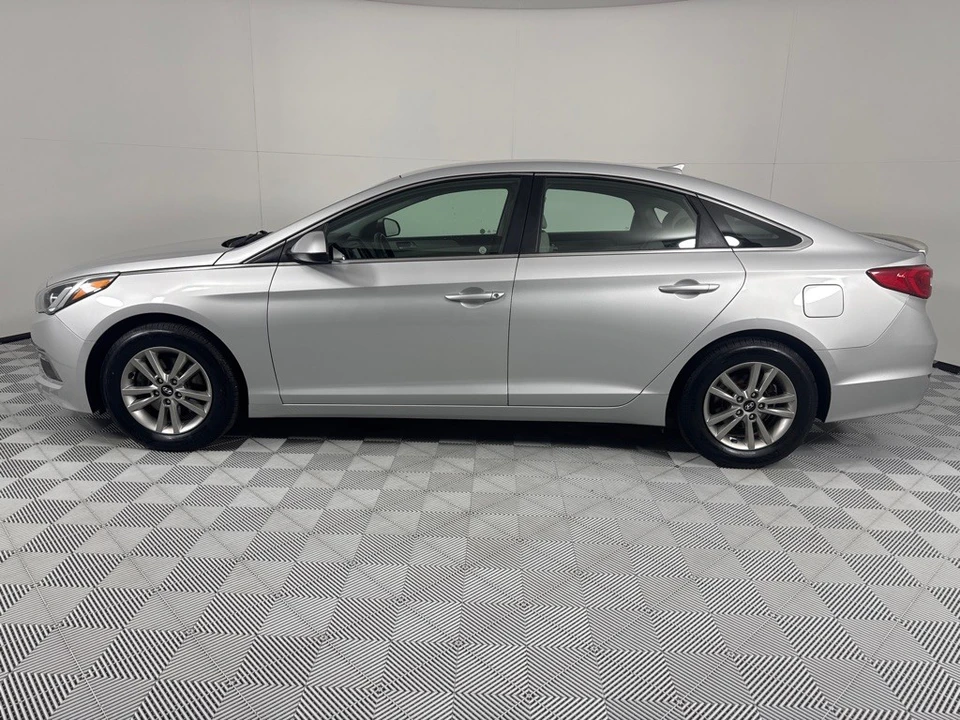 2015 Hyundai Sonata - Image 7 of 21