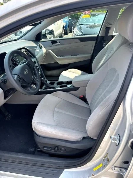2015 Hyundai Sonata - Image 9 of 12