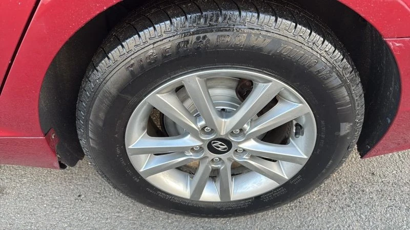 2015 Hyundai Sonata - Image 9 of 12