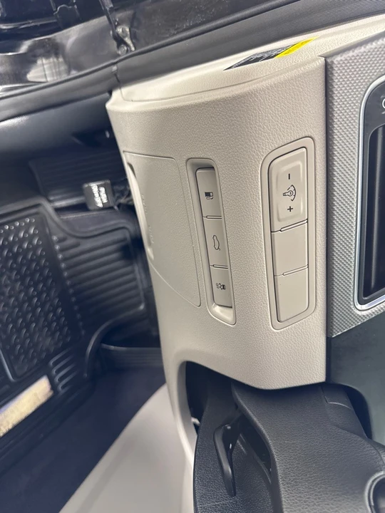 2015 Hyundai Sonata - Image 16 of 21