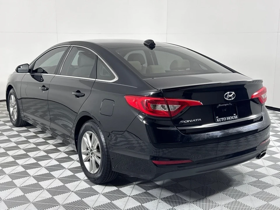 2015 Hyundai Sonata - Image 7 of 12
