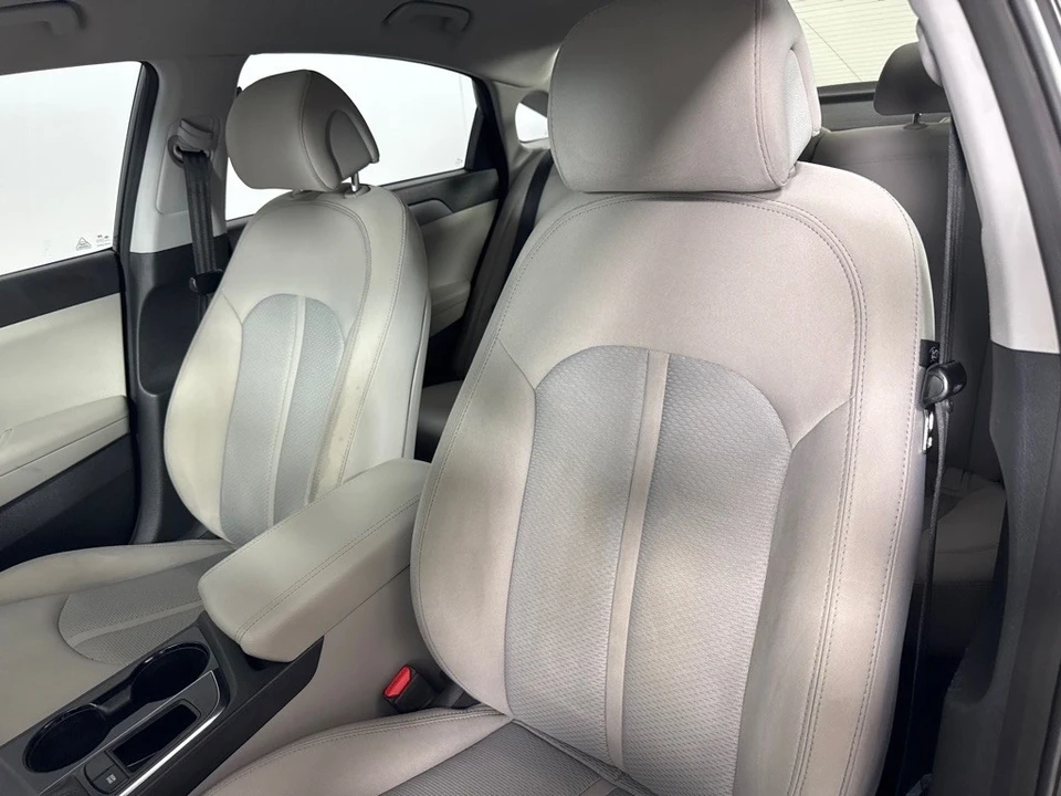 2015 Hyundai Sonata - Image 15 of 21