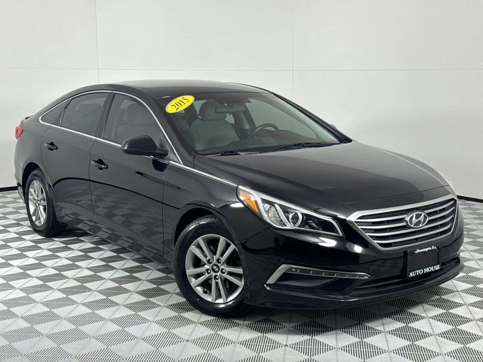 2015 Hyundai Sonata - Image 2 of 12